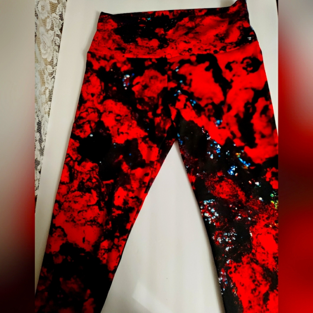Agstractapparel Vibrant Red and Black Leggings Size L Made In USA NWOT